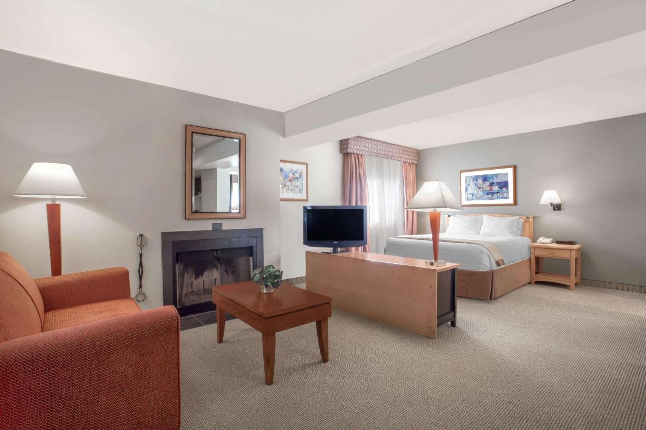 Hawthorn Suites By Wyndham Kent, Wa Dış mekan fotoğraf